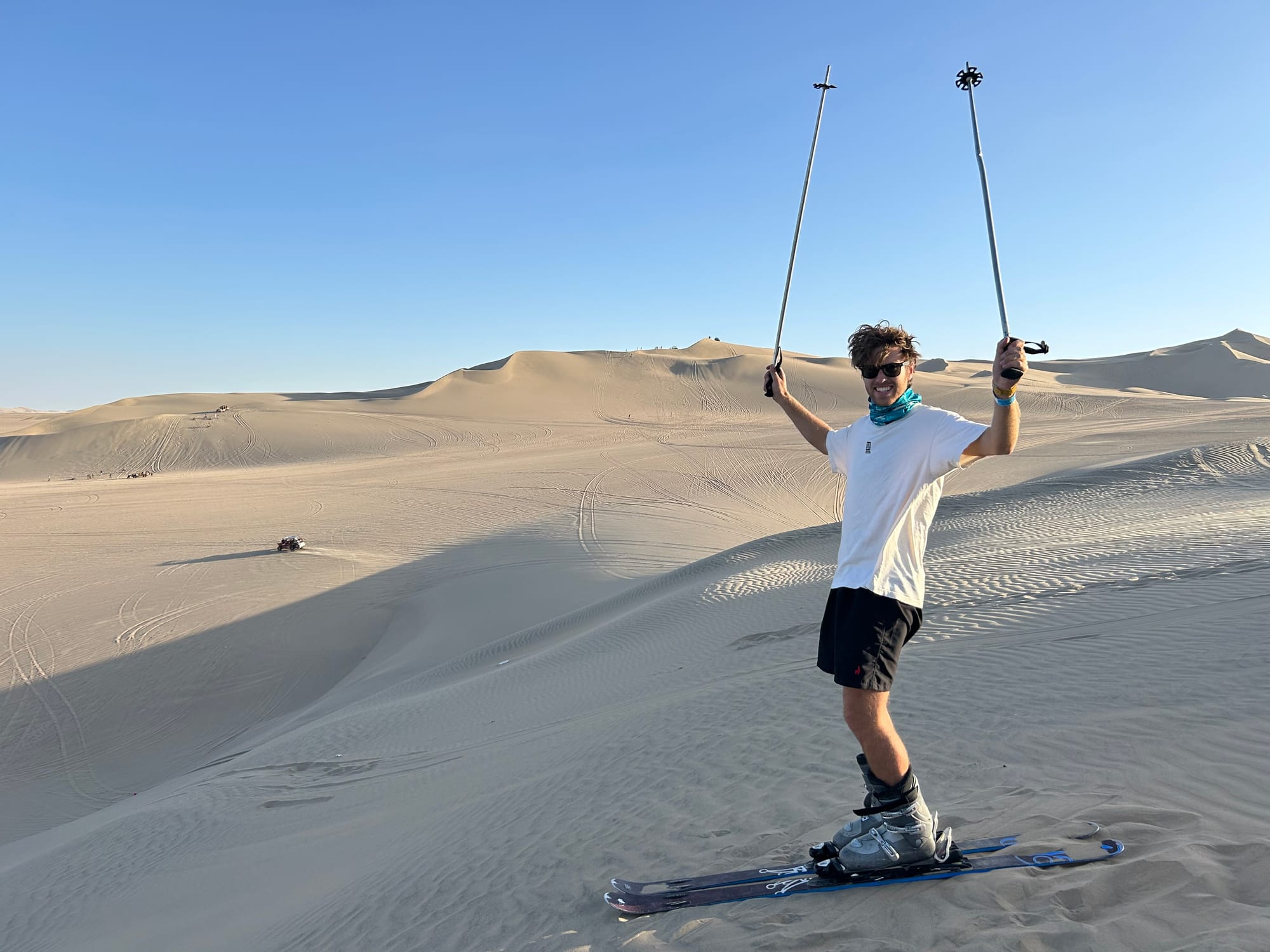 Huacachina, Paracas y Lima